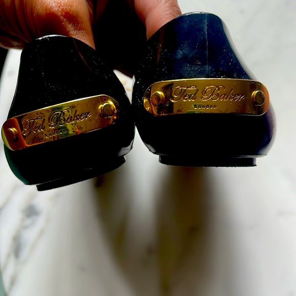 Ted Baker | Jelly Black Flats | Size 37 | Stylish & Comfortable - Picture 3 of 4